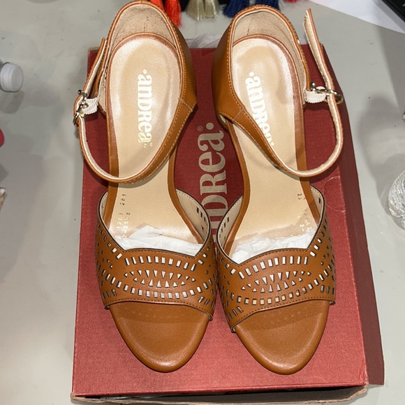 Women Heels from Andrea (MX) - Picture 3 of 5